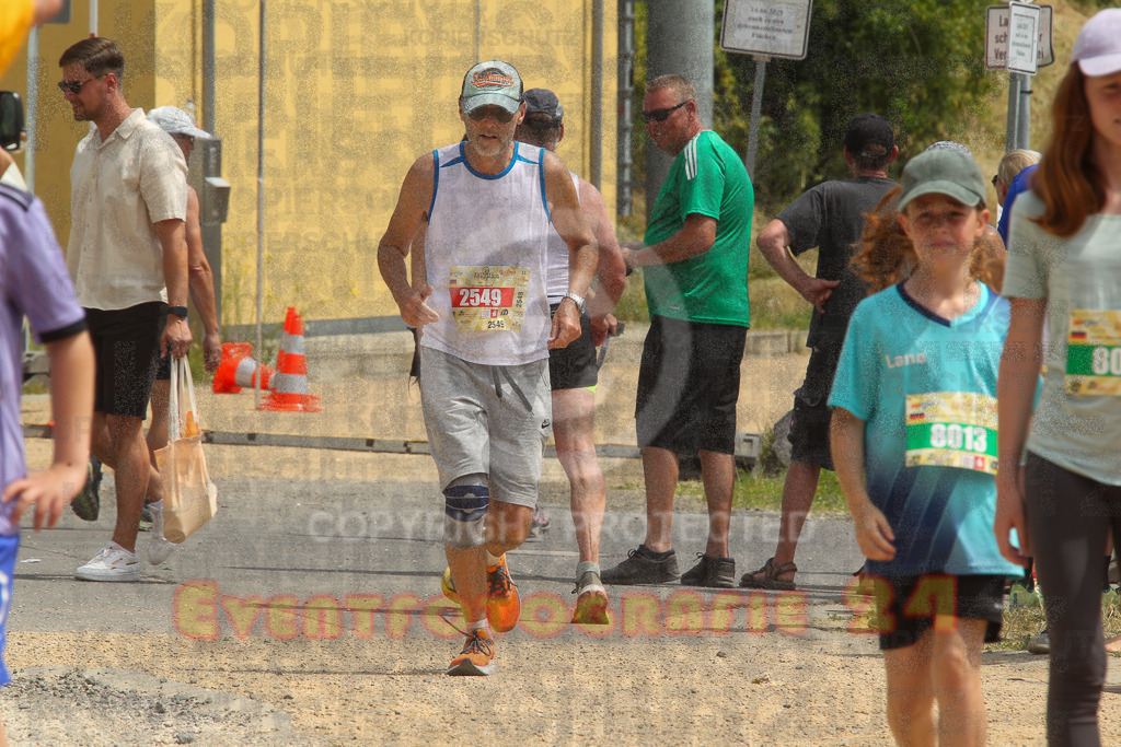 250614_1256_EV4_0343 | Sportfotografie im Rhein-Sieg Kreis, Köln, Bonn, NRW, Rheinland Pfalz, Hessen, etc. Unser Tätigkeitsfeld umfasst den Laufsport vom Volkslauf über den Marathon, Duathlon, Triathon bis zum Ultralauf wie Kölnpfad Ultra oder Schindertrail.