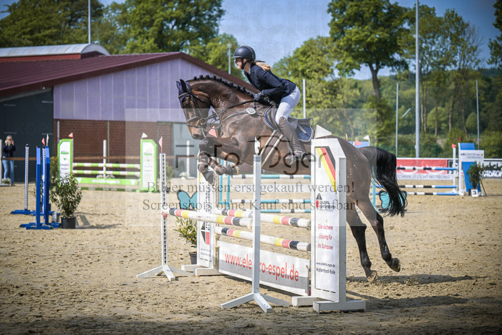 DOS_6771 | Entdecke hochwertige Reitturnierfotos von Foto Oger. Professionell, emotional und authentisch – jetzt Lieblingsmomente im Shop bestellen.Deutschlandweite Turnierfotografie. - Realisiert mit Pictrs.com