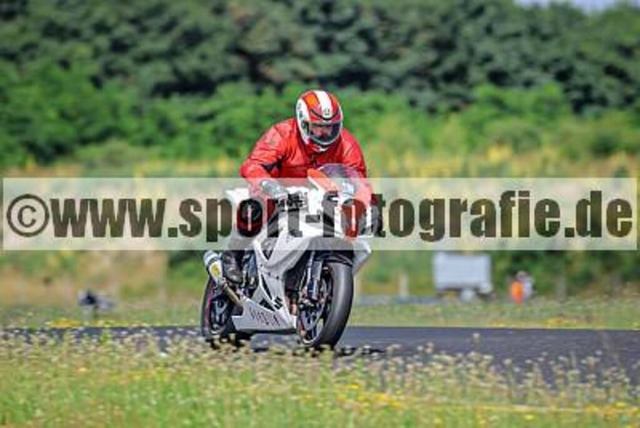 spof5469 | Professionelle Fotos von Sportveranstaltungen, aber auch Hochzeiten und anderen Events. - Realisiert mit Pictrs.com