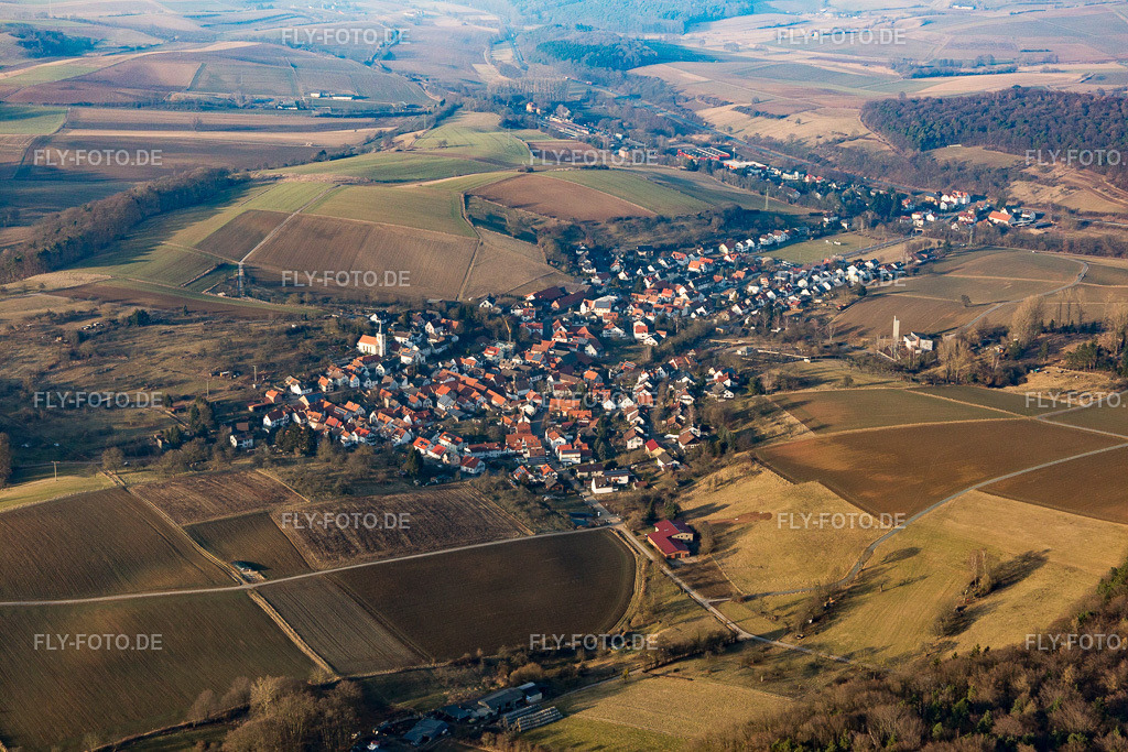 Dorf - Ansicht von Süden | Luftbild: Dorf - Ansicht von Süden im Ortsteil Wiebelsbach in Groß-Umstadt im Bundesland Hessen in Deutschland. Foto: IMG_096792.jpg vom 15.02.2017 durch Werner Riehm/FLY-FOTO.de - Realisiert mit Pictrs.com