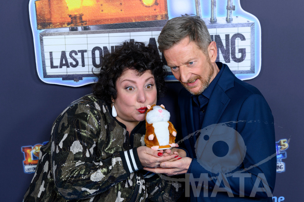 _DWA2432 | Meltem Kaptan und Michael Kessler bei der Premiere der 5. Staffel der Amazon Prime Video Comedy-Gameshow 'LOL: Last One Laughing' in der Astor Film Lounge. München, 21.03.2024 - Realisiert mit Pictrs.com