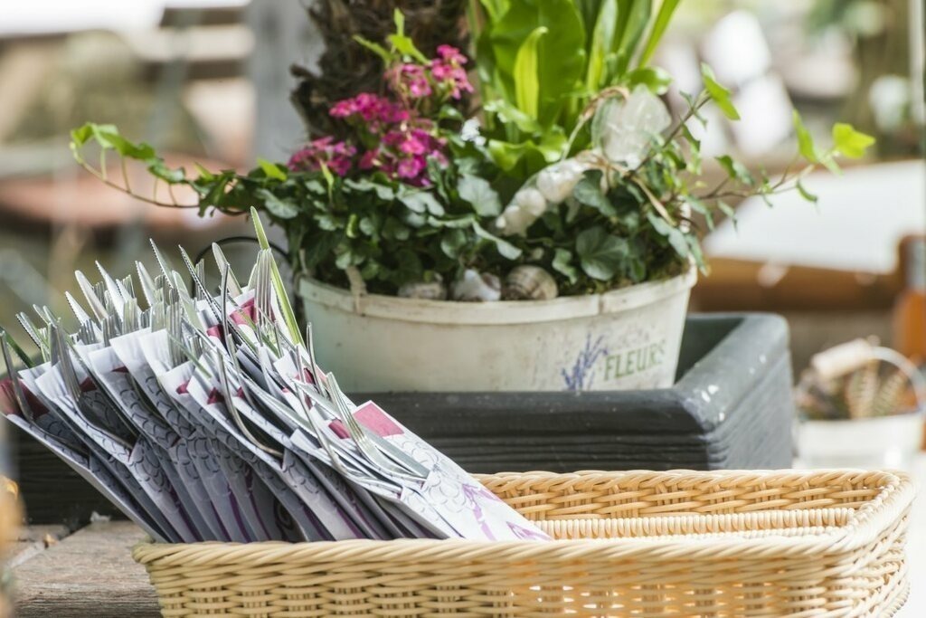 Werbung0090 | DieAugenweide Galerie, Bilder von Fotograf Ralf-Udo Thiele. Auswählen und bestellen auf verschiedenen Materialien und Größen. - Realisiert mit Pictrs.com