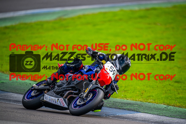 MaZZes_FotoMatrix_220924_8194 | TWIN CUP