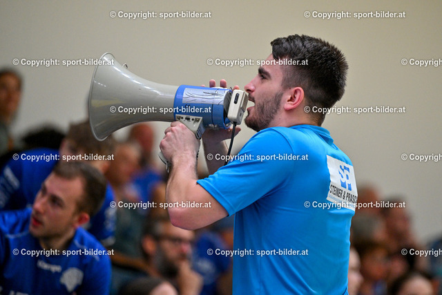 AUT, HLA, HC Linz AG vs Fivers WAT Margareten | 21.05.2024, Sporthauptschule Linz-Kleinmuenchen, AUT, HLA, HC Linz AG vs Fivers WAT Margareten, im Bild Fans - Zuschauer HC Linz AG (Linz)


// HLA, Handball Liga Austria Match between HC Linz AG vs Fivers WAT Margareten in Linz, Austria on 2024/05/21