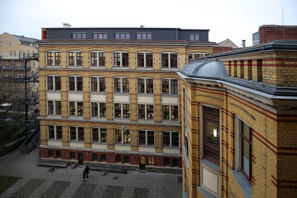Foto: Leipzig - Volkshochschule | Das Team hinter BILDLEXIKON LEIPZIG bündelt historische wie aktuelle Informationen über die Stadt Leipzig in Text und Bild auf einer Plattform und stellt diese der interessierten Öffentlichkeit zur Verfügung.