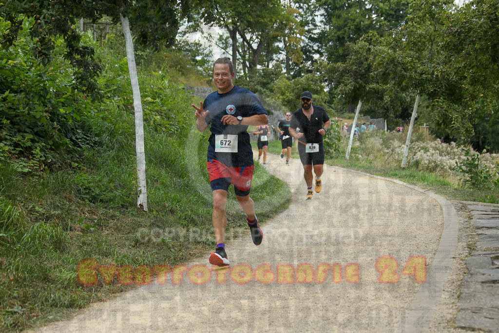 250824_1427_EX1_6276 | Sportfotografie im Rhein-Sieg Kreis, Köln, Bonn, NRW, Rheinland Pfalz, Hessen, etc. Unser Tätigkeitsfeld umfasst den Laufsport vom Volkslauf über den Marathon, Duathlon, Triathon bis zum Ultralauf wie Kölnpfad Ultra oder Schindertrail.