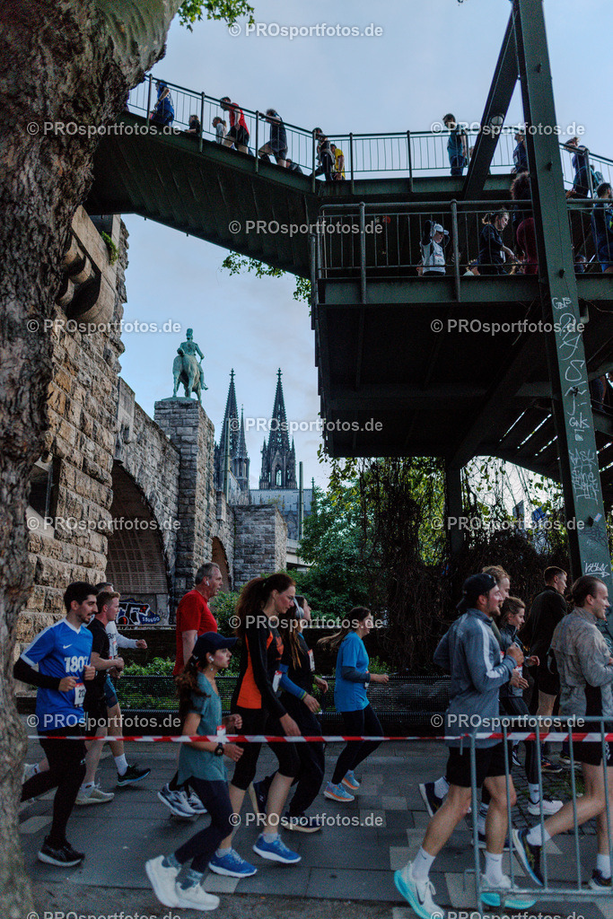 22. Nachtlauf des ASV Koeln; Koeln, 28.05.25 | Impressionen vom 22. Nachtlauf des ASV Koeln am 28.05.25 in der Altstadt von Koeln (Deutschland). Foto: BEAUTIFUL SPORTS/Bernd Hoffmann