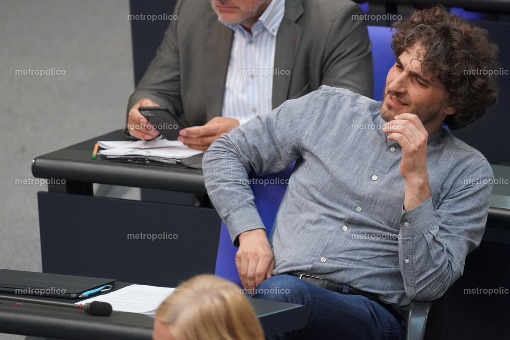 Ates Gürpinar (8) | Metropolico