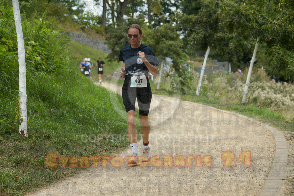 250824_1422_EX1_5966 | Sportfotografie im Rhein-Sieg Kreis, Köln, Bonn, NRW, Rheinland Pfalz, Hessen, etc. Unser Tätigkeitsfeld umfasst den Laufsport vom Volkslauf über den Marathon, Duathlon, Triathon bis zum Ultralauf wie Kölnpfad Ultra oder Schindertrail.