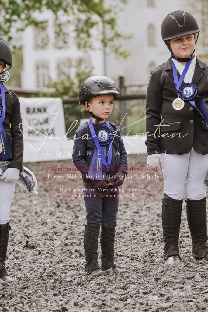 20230514_JK-Röhrsdorf-25-348 | Pferde- und Turnierfotografie in Westsachsen. Pferdeportraits, Auftragszeichnungen und intuitive Kunst.