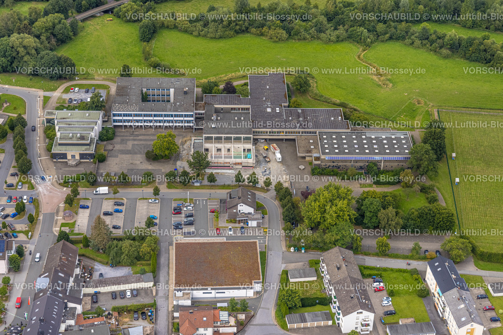 Warstein240713741Belecke | Luftbild, Sekundarschule mit Dreifachturnhalle Belecke, Pietrapaola-Platz, Belecke, Warstein, Sauerland, Nordrhein-Westfalen, Deutschland