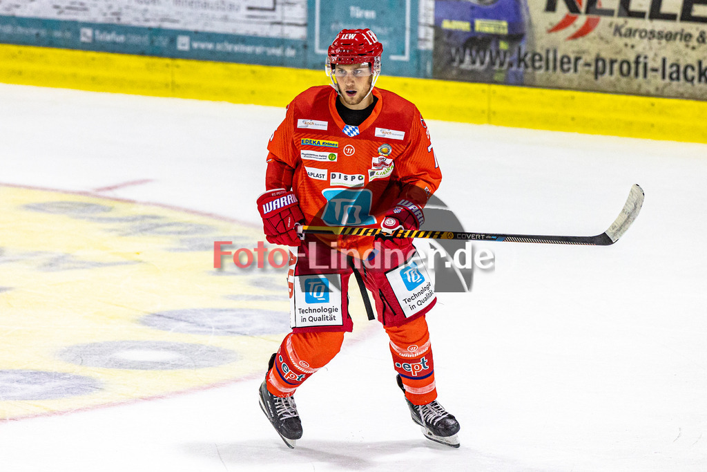 Testspiel EC Peiting vs Augsburger Panther | Eishockey Oberliga Süd Vorbereitung 2023/2024, Testspiel EC Peiting vs Augsburger Panther
Niklas GREIL (EC Peiting 75) in Aktion,
2023-09-03 in Peiting (Eisstadion)
#75 Niklas GREIL (EC Peiting)
Copyright: foto-lindner.de