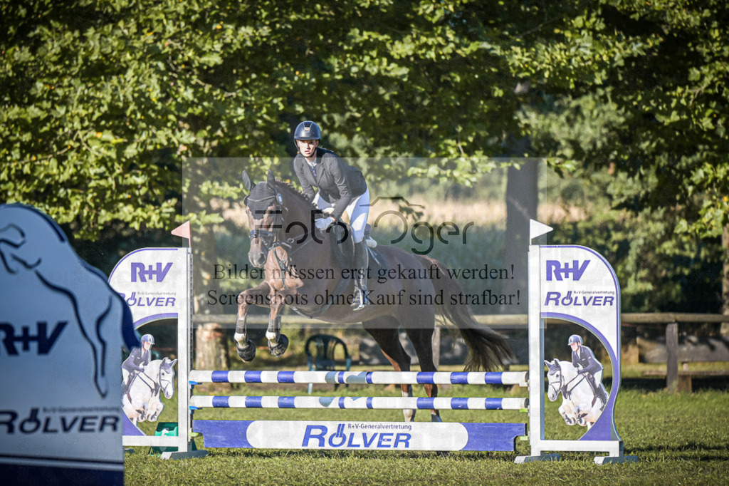DOS_0215 | Entdecke hochwertige Reitturnierfotos von Foto Oger. Professionell, emotional und authentisch – jetzt Lieblingsmomente im Shop bestellen.Deutschlandweite Turnierfotografie. - Realisiert mit Pictrs.com