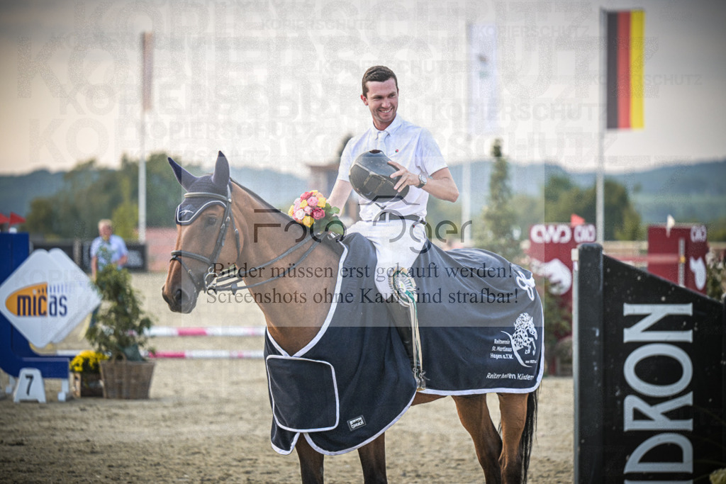 DOS_0308 | Entdecke hochwertige Reitturnierfotos von Foto Oger. Professionell, emotional und authentisch – jetzt Lieblingsmomente im Shop bestellen.Deutschlandweite Turnierfotografie. - Realisiert mit Pictrs.com