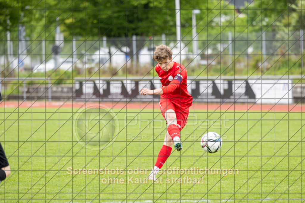 20250426_141724_0206 | #,1.FC Donzdorf (rot) vs. FC Wittlingen (schwarz), Fussball, EnBW-Oberliga B -Juniorinnen, 20. Spieltag, Saison 2024/2025, Rasenplatz, Lautertal Stadion, Süßener Straße 16, 73072 Donzdorf, 26.04.2025 - 14:00 Uhr,Foto: PhotoPeet-Sportfotografie/Peter Harich