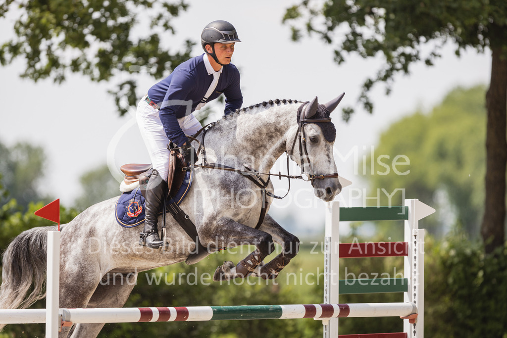 230616_Lemwerder_Springpf-L2-680 | Deine schönsten Turniermomente als professionelle Fotos! Entdecke hochwertige Pferdesport-Fotografie im Online-Shop. Jetzt Fotos finden & bestellen!