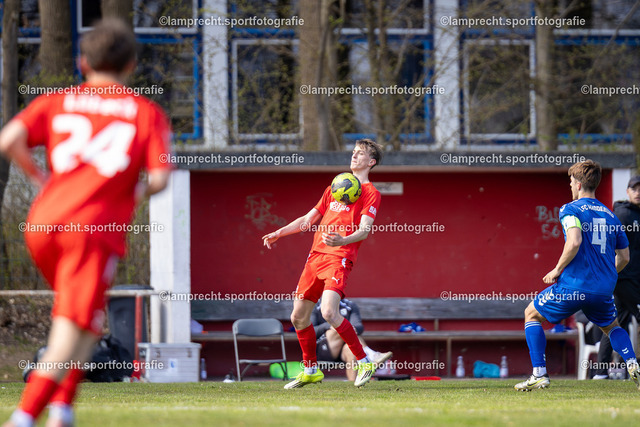 Fußball I Junioren I Saison 2025-2026 I DFB-Nachwuchsliga I 8. Spieltag I JFV Lübeck - 1. FC Magdeburg 75 | Ben Breustedt (13, JFV Lübeck) - Realisiert mit Pictrs.com
