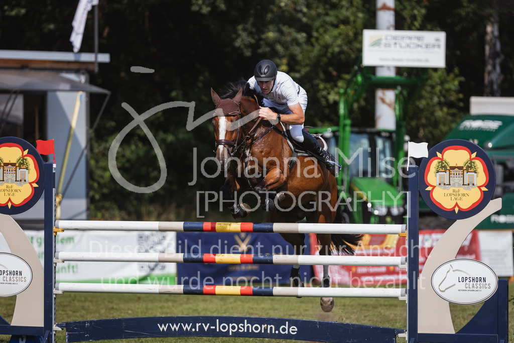 240720_LC_M2-Spr-430 | Deine schönsten Turniermomente als professionelle Fotos! Entdecke hochwertige Pferdesport-Fotografie im Online-Shop. Jetzt Fotos finden & bestellen!