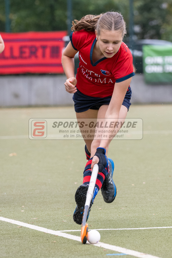 SFE_20231022_0071 | Deutsche Meisterschaft Weibliche U16 Finale Berliner HC - Harvestehuder THC am 22.10.2023 in Köln (Düsseldorfer Hockeyclub 1905 e.V.), Photo: Stephan Fehrmann 2023 (Sports-Gallery)
