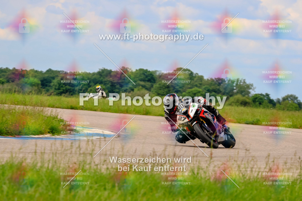 MotoTeam-1182 | Hier findet Ihr Bilder von Touristenfahrten auf der Nürburgring Nordschleife oder von anderen Veranstaltungen die ich besucht habe. Viel Spass beim Durch Schauen 