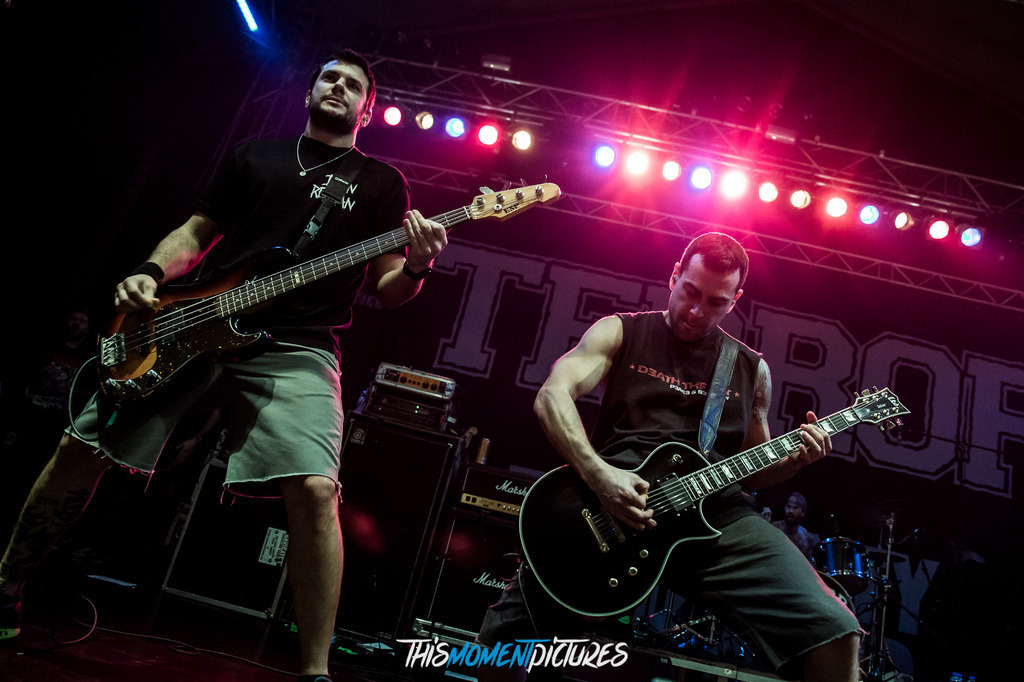 Terror_3494 | thismomentpictures - Realisiert mit Pictrs.com