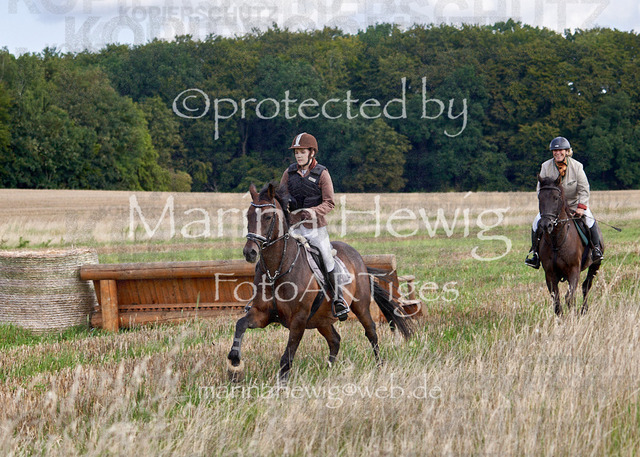 08-23 Bredeneek Jagd_MCH8788_Marina Hewig | Fotografie, FotoArt, PferdesportArt, Pferdesportfotografie, Landschaftsfotografie, Reisefotografie, Reise, Pferde - Realisiert mit Pictrs.com