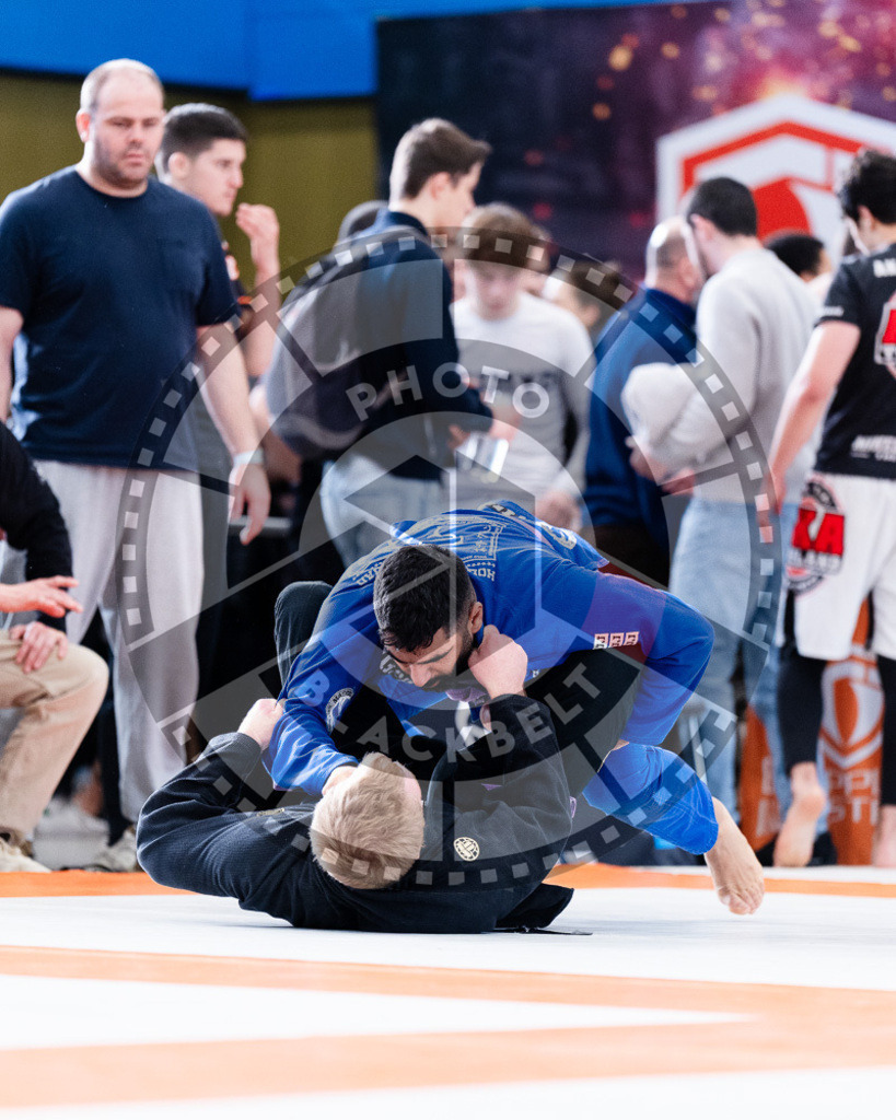 20251122PBB11478 | Athletes compete during the Grappling Industries Berlin Jiu-Jitsu and Grappling Championship, on November 22, 2025 in Berlin, Germany. © photoblackbelt