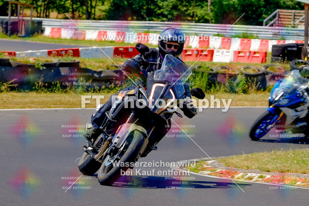 _MOT9520 | Hier findet Ihr Bilder von Touristenfahrten auf der Nürburgring Nordschleife oder von anderen Veranstaltungen die ich besucht habe. Viel Spass beim Durch Schauen 