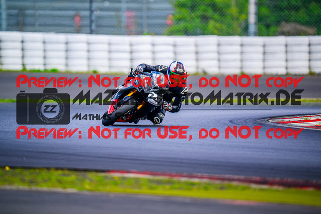 MaZZes_FotoMatrix_240717_6007705_2-312 | WEISS