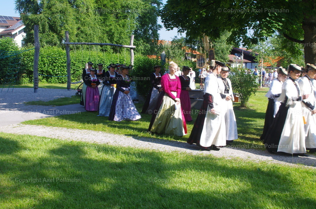 IMGP3066 | fotografiert von Axel PollmannLeonhardi Wallfahrt Benediktbeuern und Murnau, Fronleichnam, Fasching, Landschaft im Loisachtal und Benediktbeuern  - Realisiert mit Pictrs.com