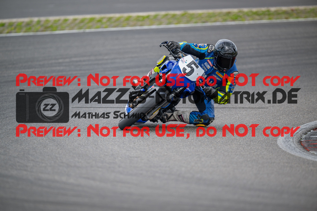 MaZZes-Fotomatrix-20260904-633964 | TWIN