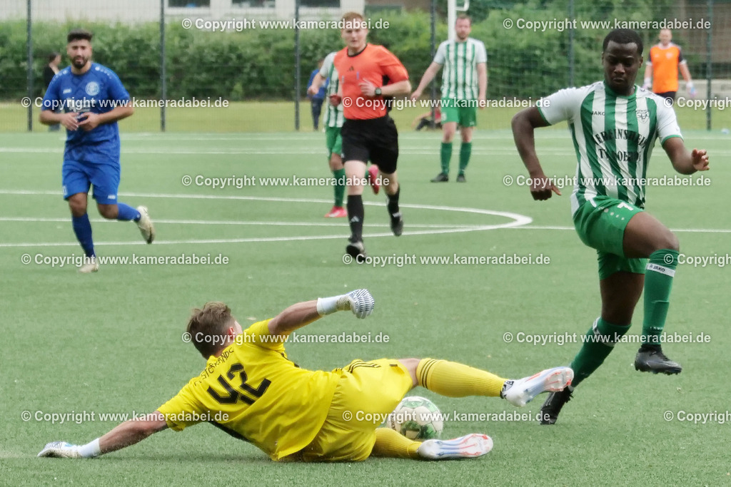 Fußball : Bezirksliga : TV Voerde - FC Sterkrade 72 | Fußball : Bezirksliga : TV Voerde - FC Sterkrade 72 am 25.05.2025 in Voerde - Realisiert mit Pictrs.com