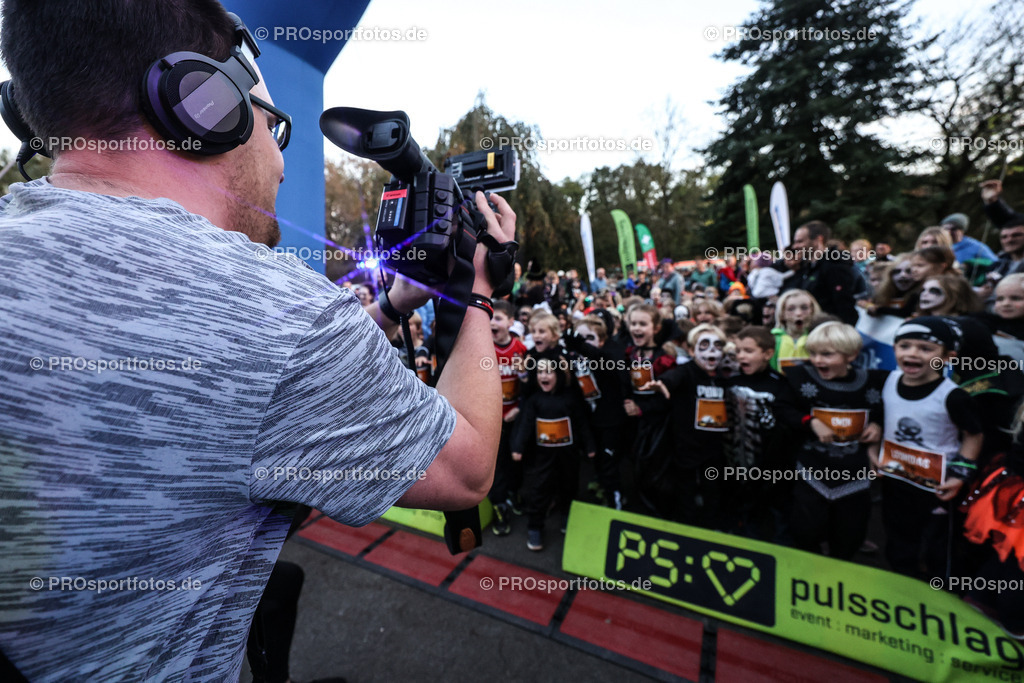 Halloween Run 2022 in Koeln, 31.10.2022 | Impressionen vom Halloween Run 2022 am 31.10.2022 in Koeln (Forstbotanischer Garten Rodenkirchen). Foto: BEAUTIFUL SPORTS/Axel Kohring
