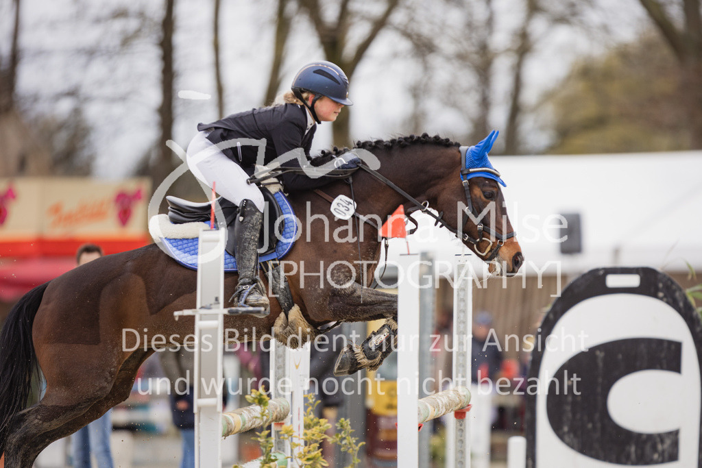230402_MünsterHandorf_PonyTrophy-321 | Deine schönsten Turniermomente als professionelle Fotos! Entdecke hochwertige Pferdesport-Fotografie im Online-Shop. Jetzt Fotos finden & bestellen!
