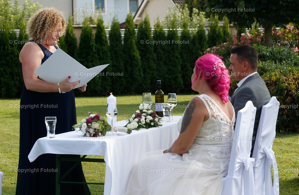 KERSTINFREDYHOCHZEIT_260822_25 | bilder, linz, photo, foto, fussball, sport, fotolui, bundesliga