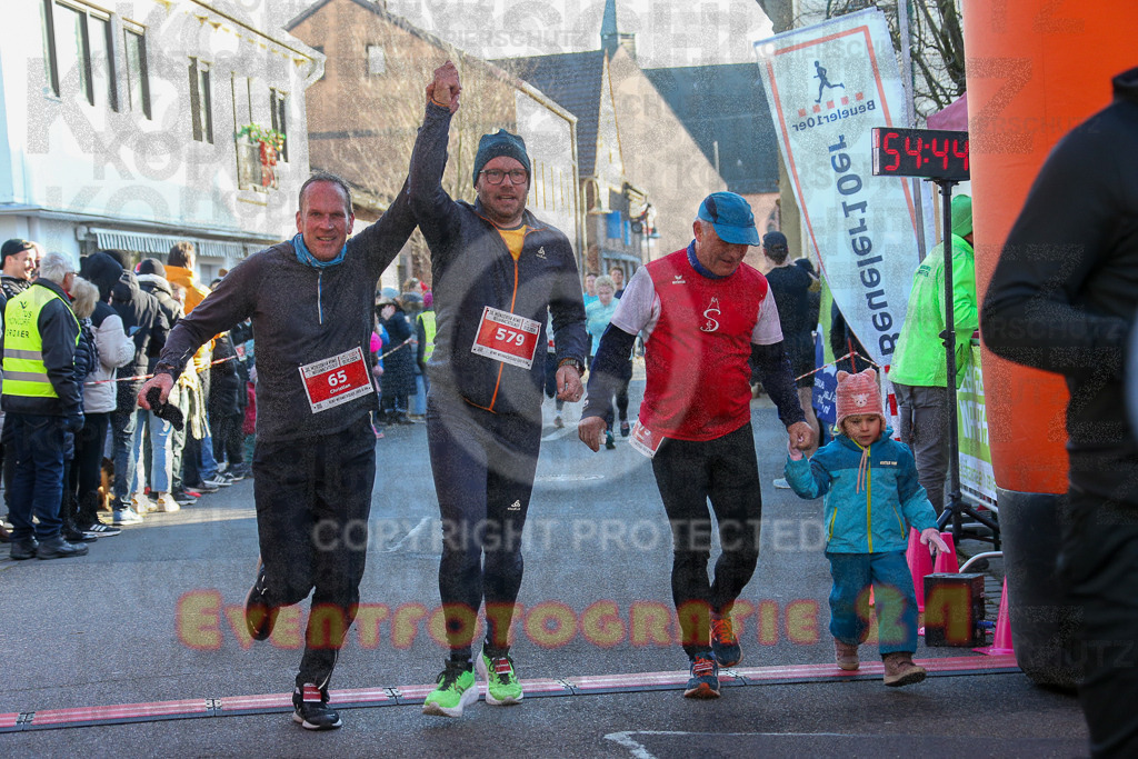 241201_1230_EX1_2450 | Sportfotografie im Rhein-Sieg Kreis, Köln, Bonn, NRW, Rheinland Pfalz, Hessen, etc. Unser Tätigkeitsfeld umfasst den Laufsport vom Volkslauf über den Marathon, Duathlon, Triathon bis zum Ultralauf wie Kölnpfad Ultra oder Schindertrail.