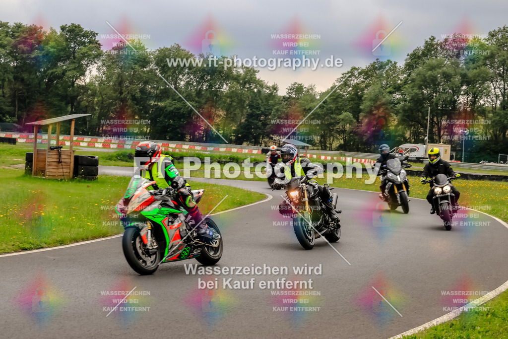 VBK-6981 | Hier findet Ihr Bilder von Touristenfahrten auf der Nürburgring Nordschleife oder von anderen Veranstaltungen die ich besucht habe. Viel Spass beim Durch Schauen 