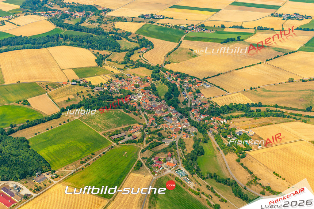 Aktuelles Luftbild von Equarhofen Simmershofen - Die Luftaufnahme wurde 2022 mittels UL-Flugzeug erstellt ( keine Drohne ) - hochauflösende Kamera-Systeme von  Canon -Beste Qualität - Für grossformatige Ausdrucke geeignet. Die Geschenkidee !