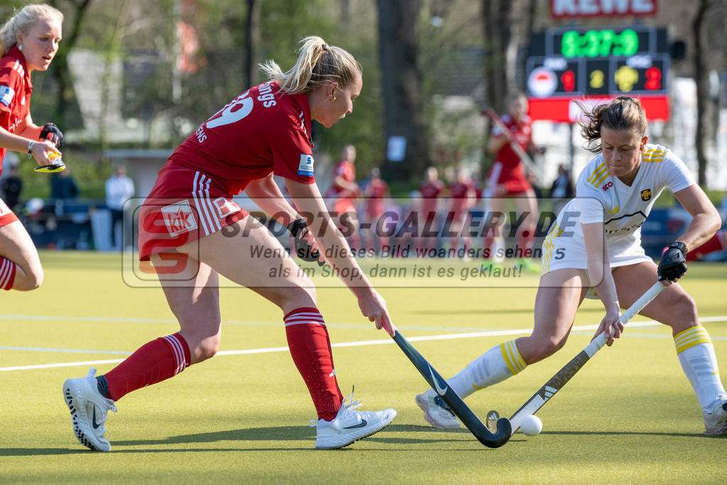 SFE_20260322_0064 | Köln, Deutschland, 22.03.26: Feldhockey 1. Bundesliga Damen zwischen Rot-Weiss Köln - Harvestehuder HTC im REWE Sportpark am 22.03.2026 in Köln, Deutschland. (Foto von Stephan Fehrmann)Köln, Germany, 22.03.26: Feldhockey 1. Bundesliga Damen between Rot-Weiss Köln - Harvestehuder HTC in REWE Sportpark at 22.03.2026 in Köln, Deutschland. (Foto from Stephan Fehrmann)
