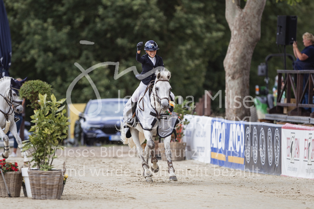 230729_BHO_PonyTrophy-627 | Deine schönsten Turniermomente als professionelle Fotos! Entdecke hochwertige Pferdesport-Fotografie im Online-Shop. Jetzt Fotos finden & bestellen!