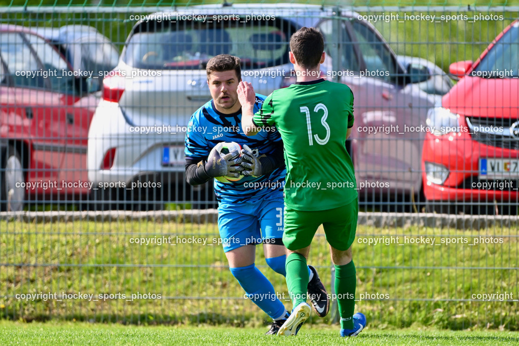 SC Landskron vs. FC Faakersee | #38 Michael Lessiak FC Faakersee, #13 Christopher Kotz SC Landskron, SC Landskron vs. FC Faakersee, SC Landskron vs. FC Faakersee am 27.04.2025 in Villach (Sportanlage Landskron), Austria, (Photo by Bernd Stefan)