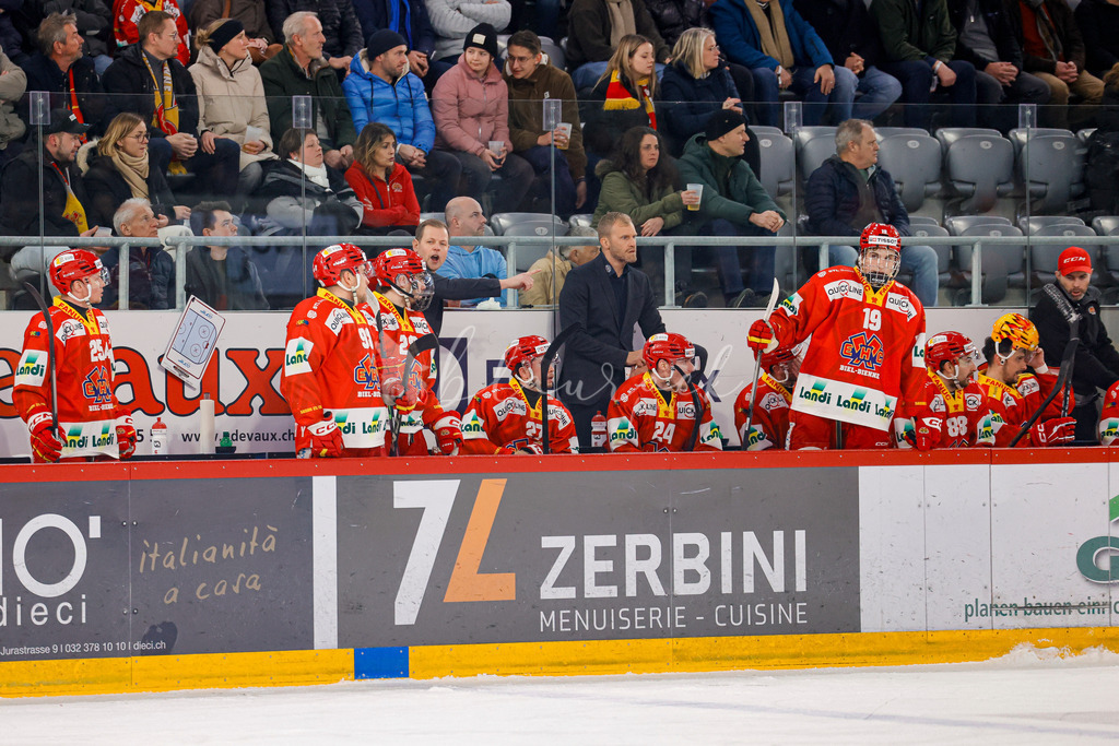 EHCB vs HCD 20260106_wb-1048 | Sportbilder, Sportfotograf, Hochzeits- und Eventfotografin, Flugshows, Portraits und Tiershooting, Aviation, Downhill, Nationalleague, Swissleague, International