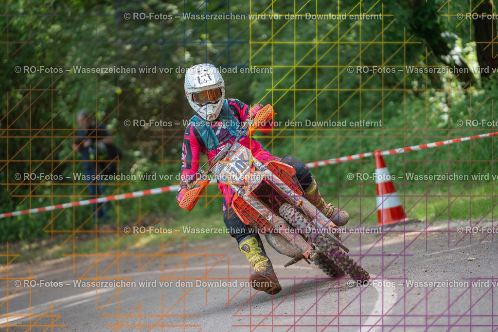 Wolfshausen 4 Lauf -1322 | Sportfotografie von RO-Fotos: Motorsport, Motocross, Enduro, Laufveranstaltungen und Triathlon. Professionelle Fotos von Sportlern und Events. - Realisiert mit Pictrs.com
