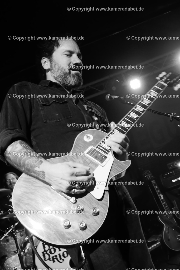 Konzert : Black Bottle Riot am 14.11.2025 im Rare Guitar in Münster | Konzert : Black Bottle Riot am 14.11.2025 im Rare Guitar in Münster - Realisiert mit Pictrs.com