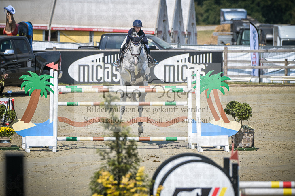 DOS_0475 | Entdecke hochwertige Reitturnierfotos von Foto Oger. Professionell, emotional und authentisch – jetzt Lieblingsmomente im Shop bestellen.Deutschlandweite Turnierfotografie. - Realisiert mit Pictrs.com
