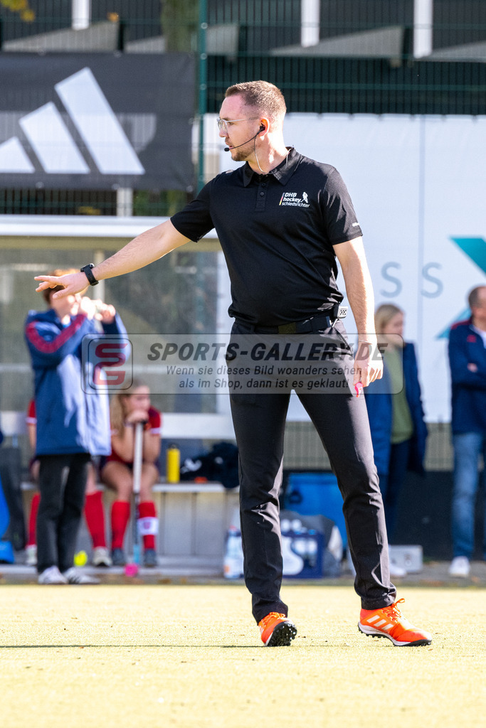 SFE_20231021_0114 | Deutsche Meisterschaft Weibliche U16 Halbfinale Düsseldorfer HC - Harvestehuder THC am 21.10.2023 in Köln (Düsseldorfer Hockeyclub 1905 e.V.), Photo: Stephan Fehrmann 2023 (Sports-Gallery)