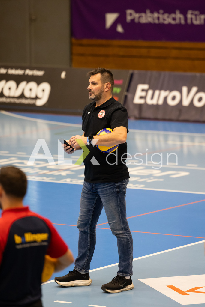 Volleyball I Frauen I Saison 2025-2026 I CEV Volleyball Challenge Cup 2026 | Women I 16th Finals I VC Kanti Schaffhausen - TJ Ostrava I 03.12.2025 | Hochwertige Sportfotos kaufen & lizenzieren für Medien, Vereine, Agenturen & Sportler:innen. Entdecke professionelle Sportfotografie im Bildshop von Alexander Franzen. - Realisiert mit Pictrs.com