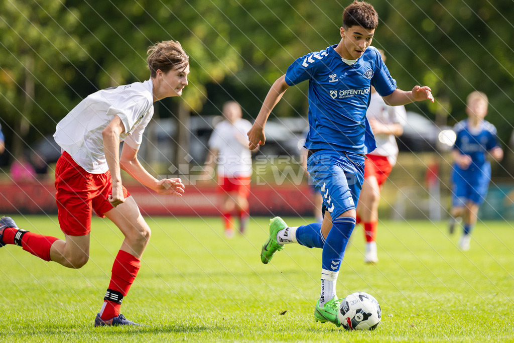 20250920_Picselweb-Fotografie_1R3_0309 | JFV D/A &amp; Stade - VfB Oldenburg0:1 VfB no70:2 VfB no70:3 VfB JFV Eigentor0:4 VfB no70:5 VfB no71:5 JFV no3 Jaric Jimenez-Voss2:5 JFV no9 Janko Sylvester3:5 JFV no16 Damian Elias Mihro Burekovic - Realisiert mit Pictrs.com
