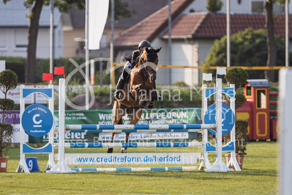 230713_LC_StilA-961 | Deine schönsten Turniermomente als professionelle Fotos! Entdecke hochwertige Pferdesport-Fotografie im Online-Shop. Jetzt Fotos finden & bestellen!