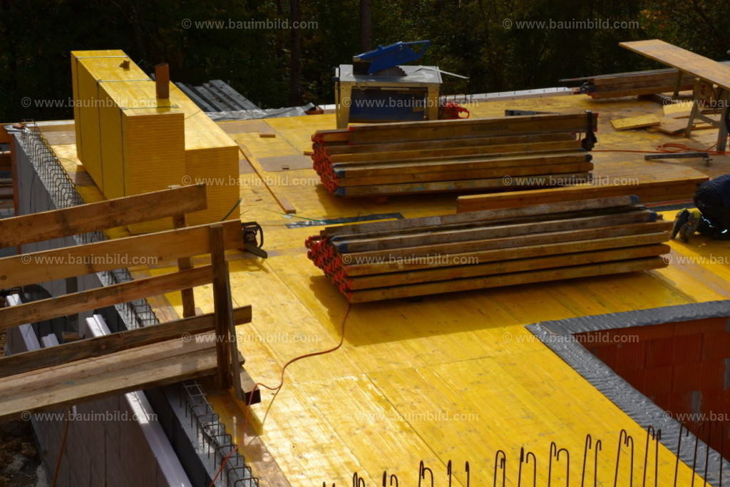 bib-lg04-betonarbeiten-0249 | Nach LV-Leistungsgruppen sortierte Detailfotos über den Bau eines Hauses. Alle Hausbau-Bilder direkt vom Urheber und Autor der Website Haus-Selber-Bauen.com